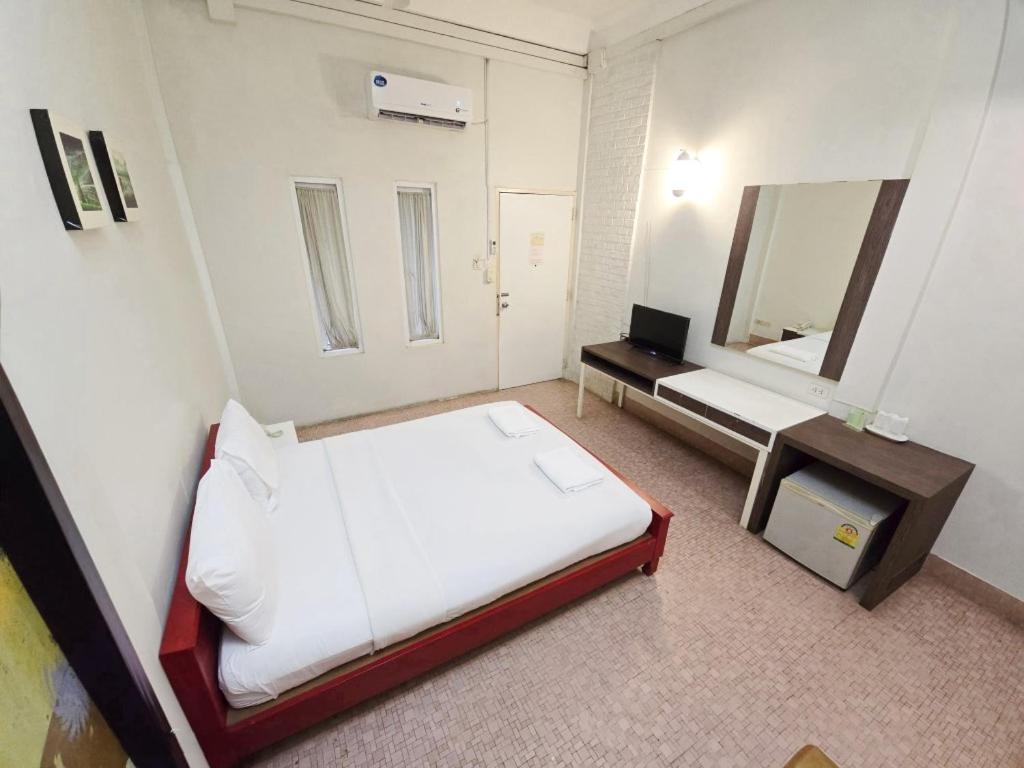 Rajata Hotel Бангкок Екстер'єр фото