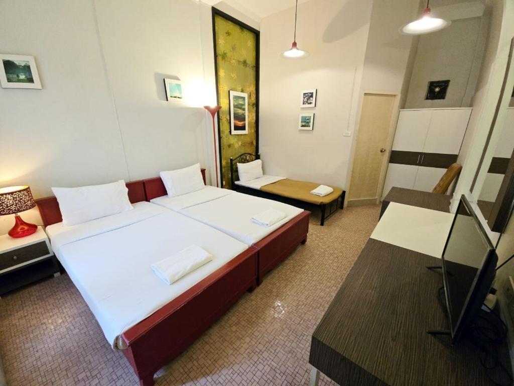 Rajata Hotel Бангкок Екстер'єр фото